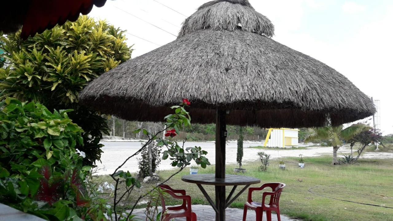 Hotel Templo Maya Xpujil Exterior foto